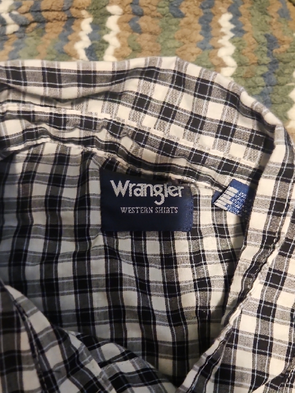 Wrangler Black and White Gingham Button-Down Shirt - Picture 2 of 3